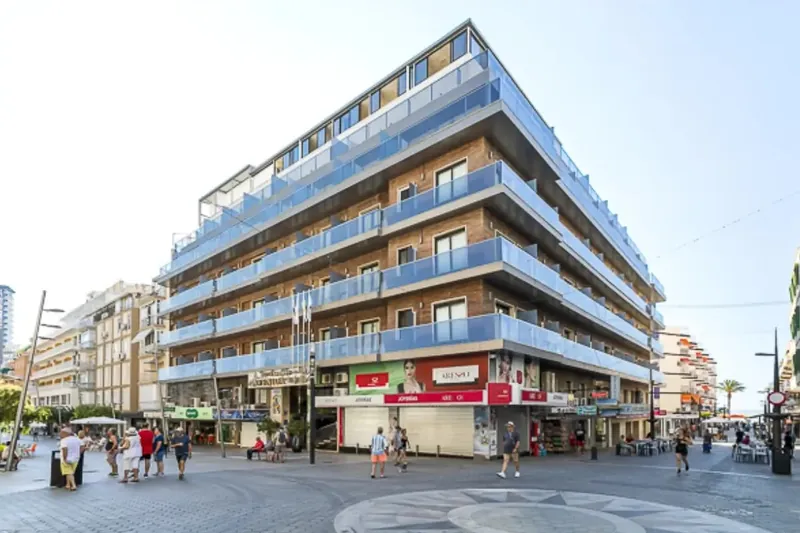 Hotel Avenida: The hotel, Hotel Avenida on its pedestrian corner