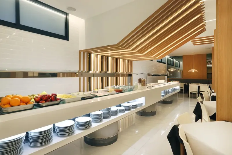 Hotel Brasil: Buffet, Buffet counter