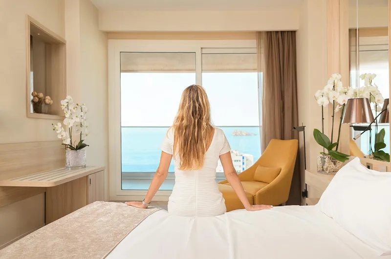 Don Pancho: Sea-view room, Higher floors get the better view
