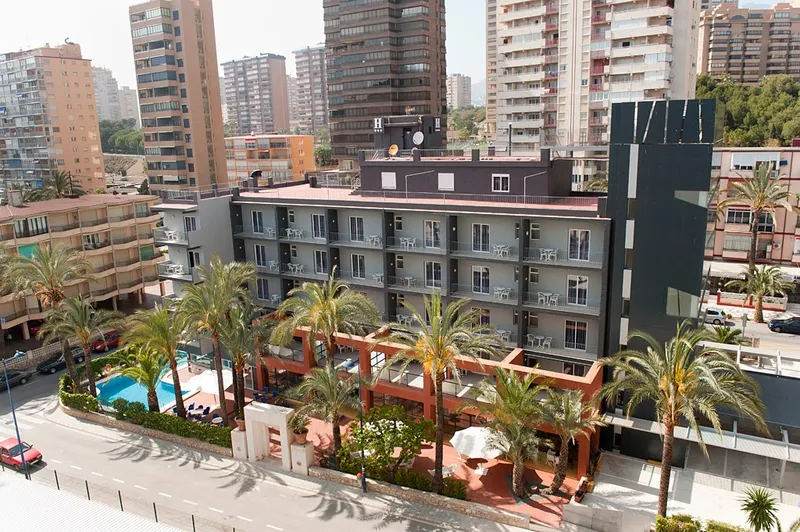 El Palmeral: The hotel, Hotel and palm-lined pool garden seen from above