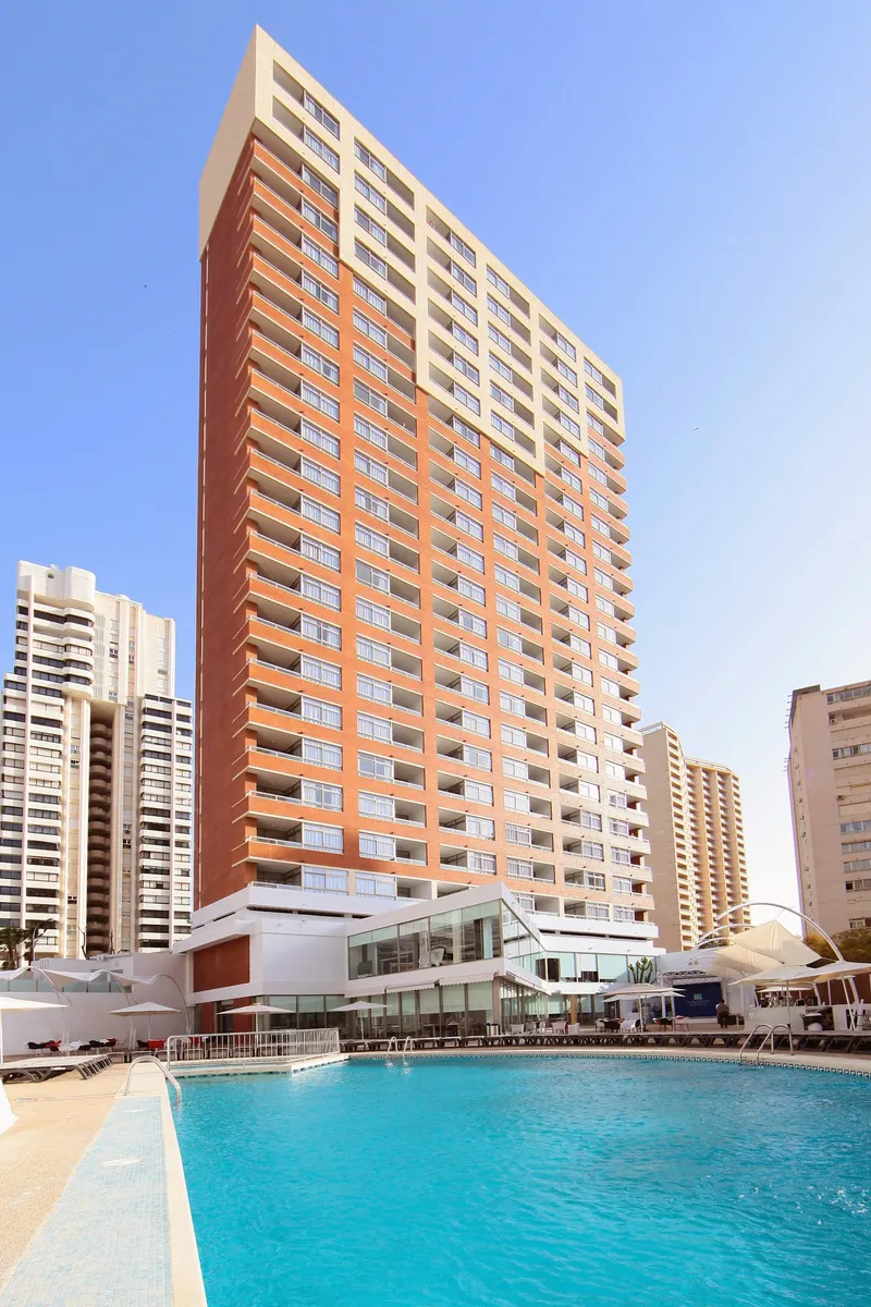 Flamingo: The hotel, Brick tower above the pool on a clear day