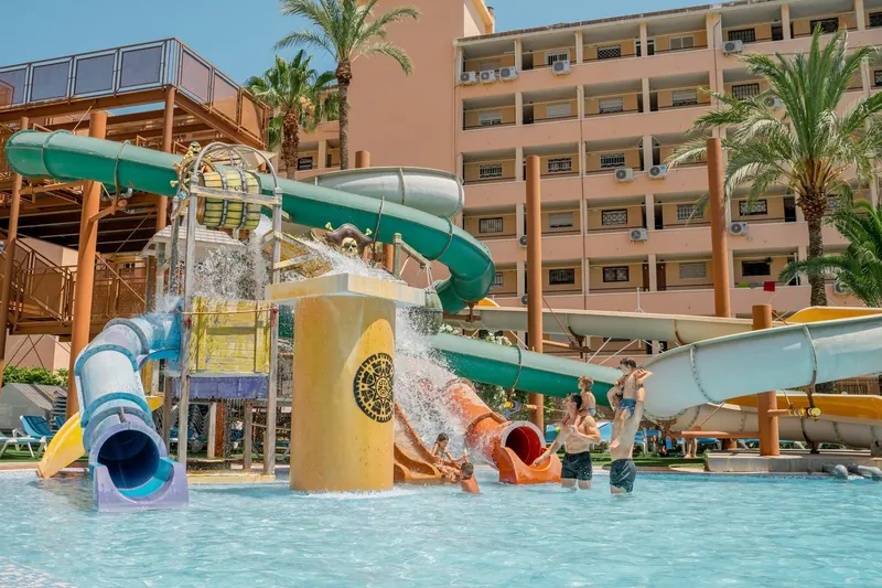 Magic Tropical Splash: Slide tower, The slide tower above the pool