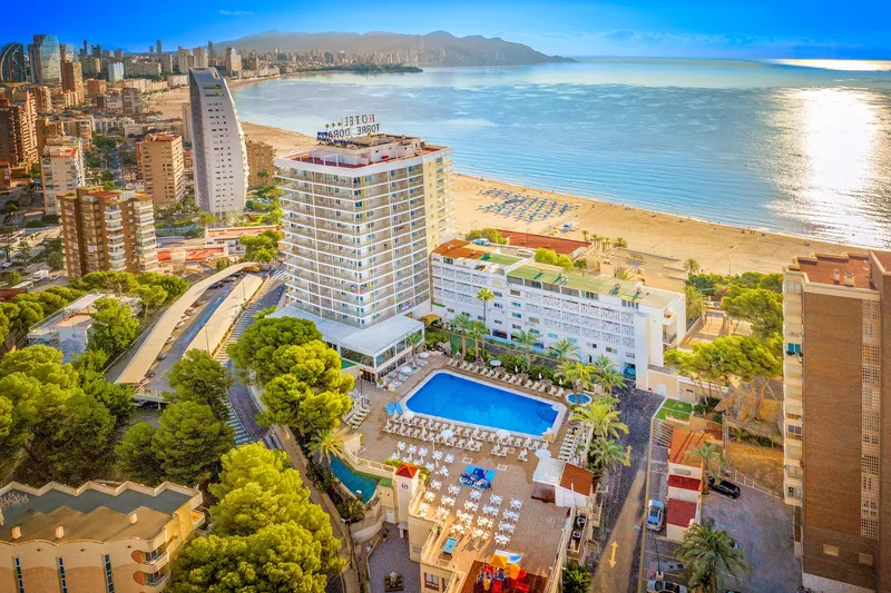 Torre Dorada: The hotel, Aerial view of the hotel and pool by the beach