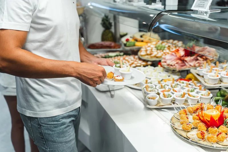 Villa del Mar: Buffet, Buffet counter with canapés and cold meats