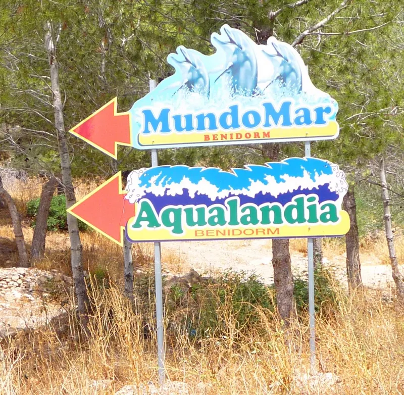 Follow the dolphins: Aqualandia and Mundomar share one road, one bus stop and one car park