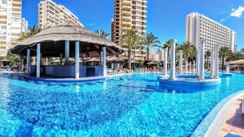 The swim-up bar: Out in the lagoon, as seen in the Solana